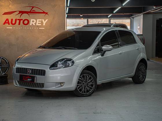 FIAT PUNTO 1.6 ESSENCE 16V FLEX 4P MANUAL